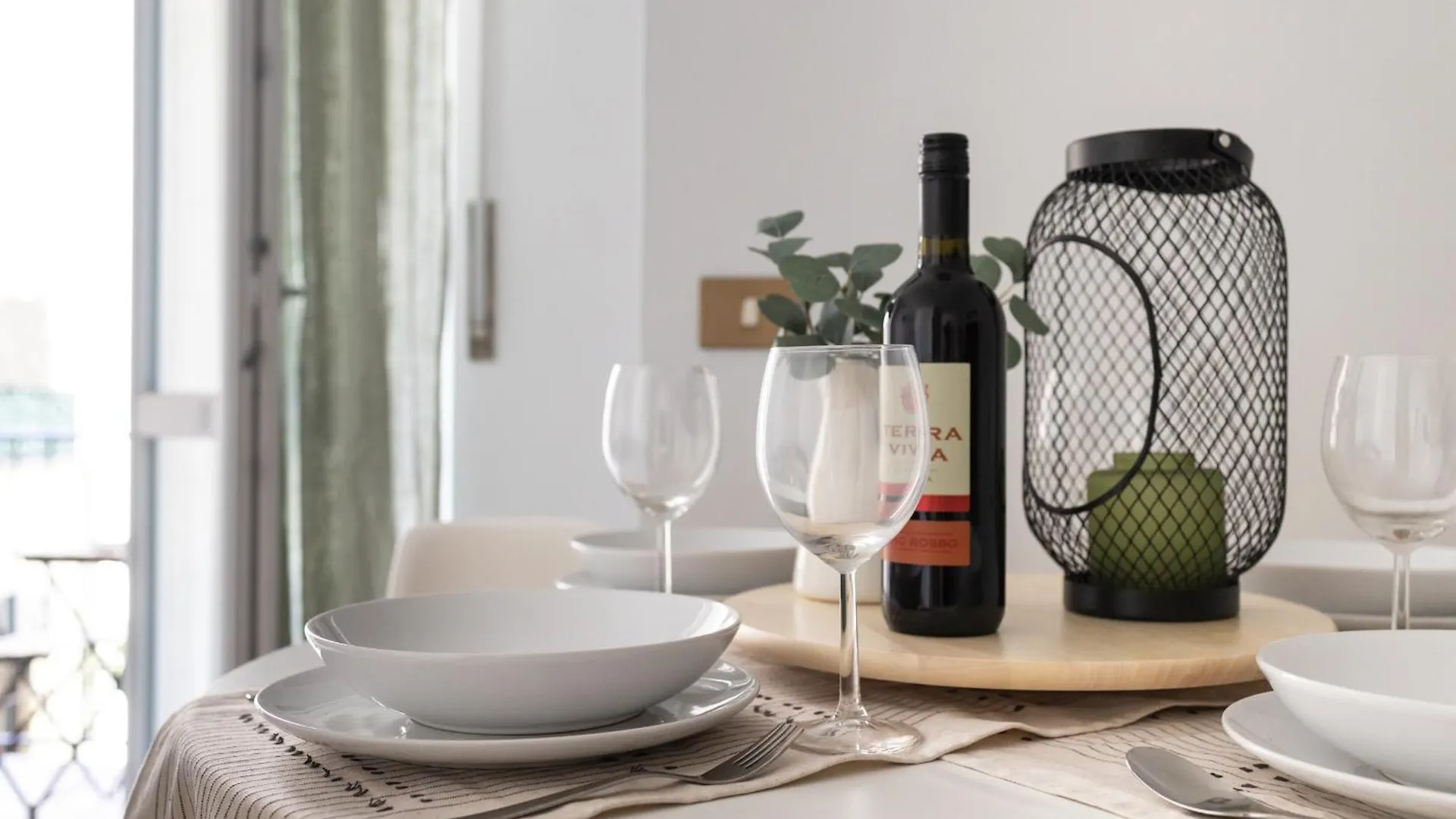 Appartamento 8 Min Dalla Metro Casa Elegante Con Netflix E Wifi Milano
