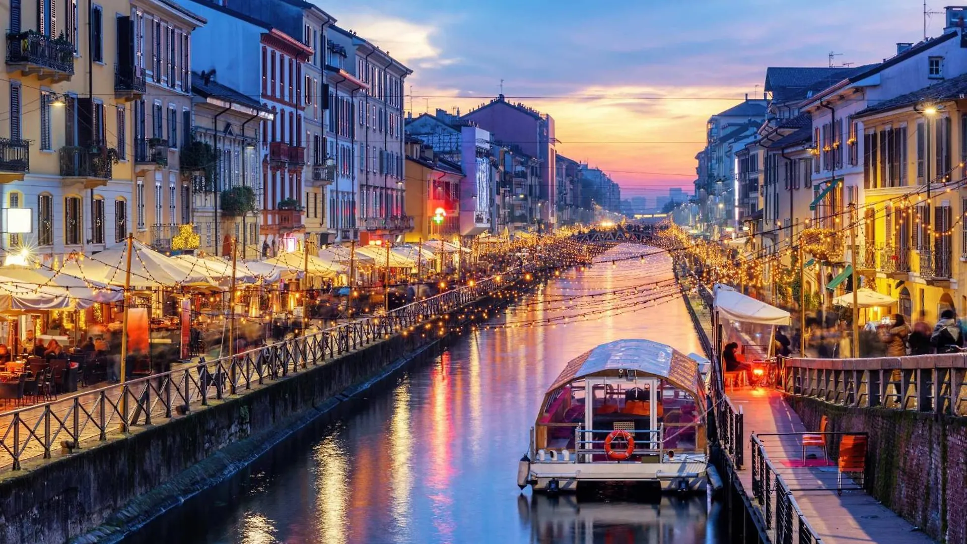 8 Min Dalla Metro Casa Elegante Con Netflix E Wifi Milano Italia